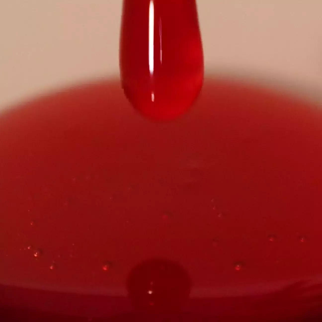 Mirror Plump Red Lip Oil image 4