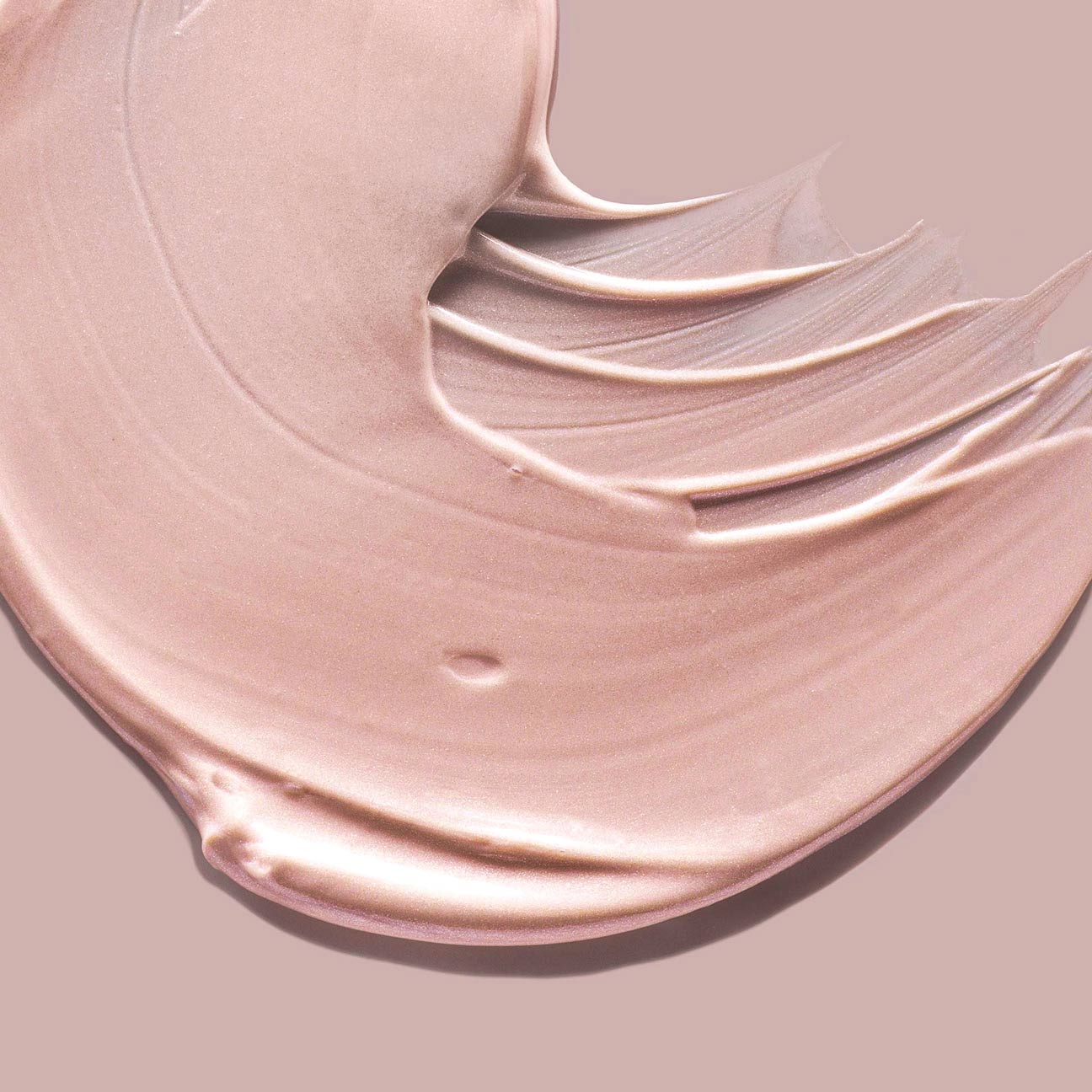 Dewy Glow Highlighter Balm image 2